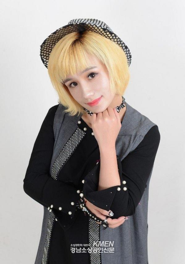 2039632632_v7hXWlHp_adecdbf9258d40f1b1aa